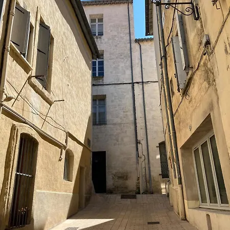 Cozy & Modern Renovated In The Heart Of L'ecusson *