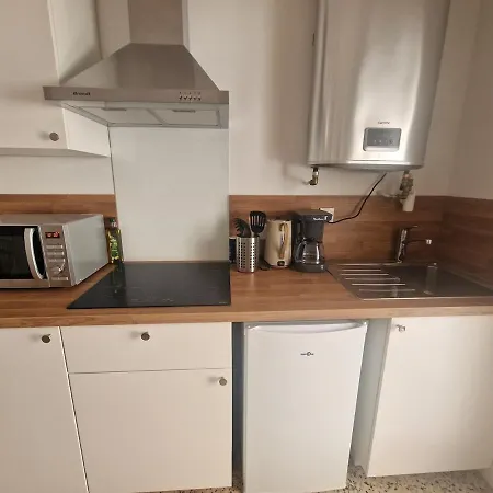 Apartment Cozy & Modern Renovated In The Heart Of L'ecusson *